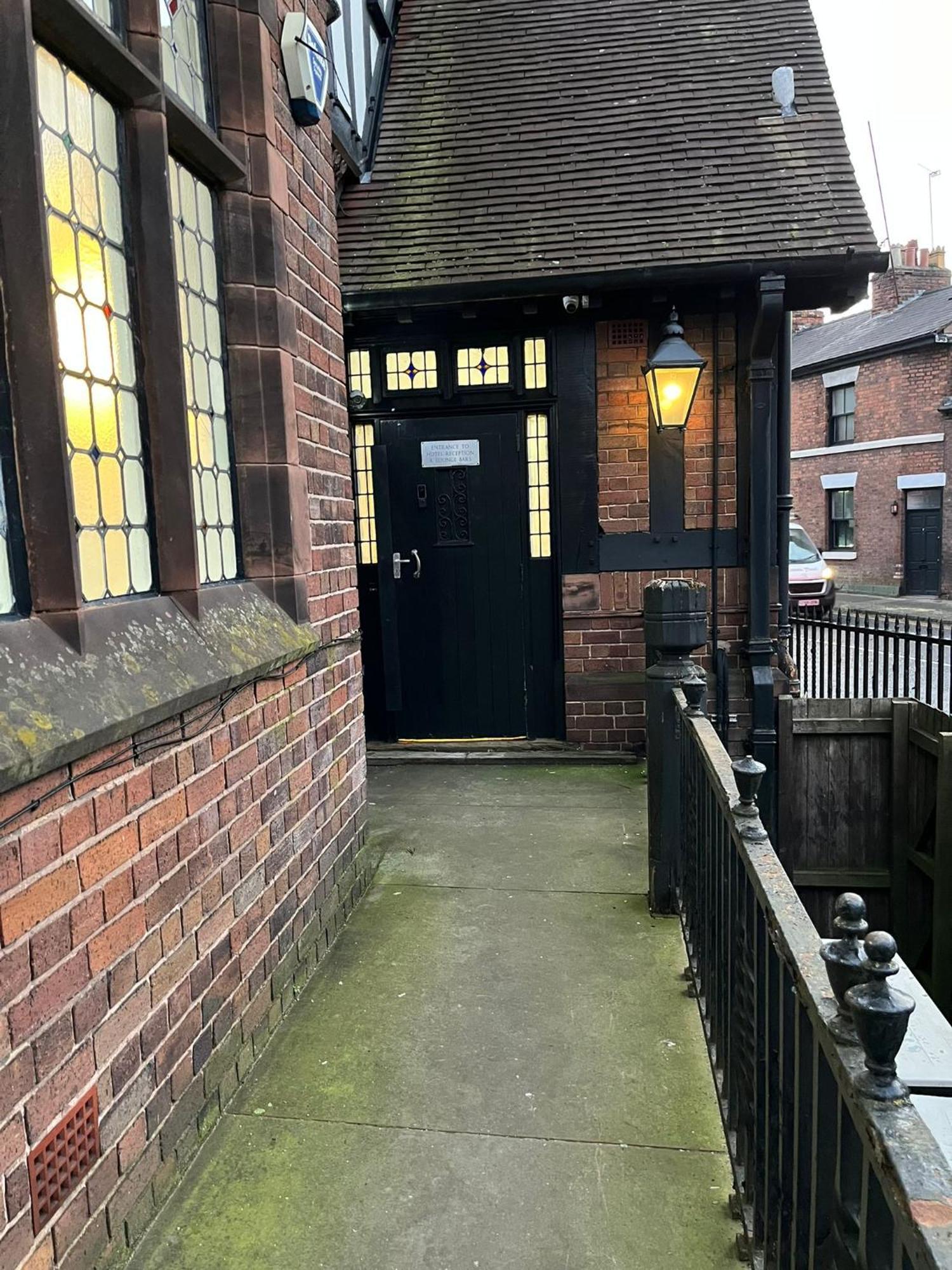 George And Dragon Place Chester Exterior foto